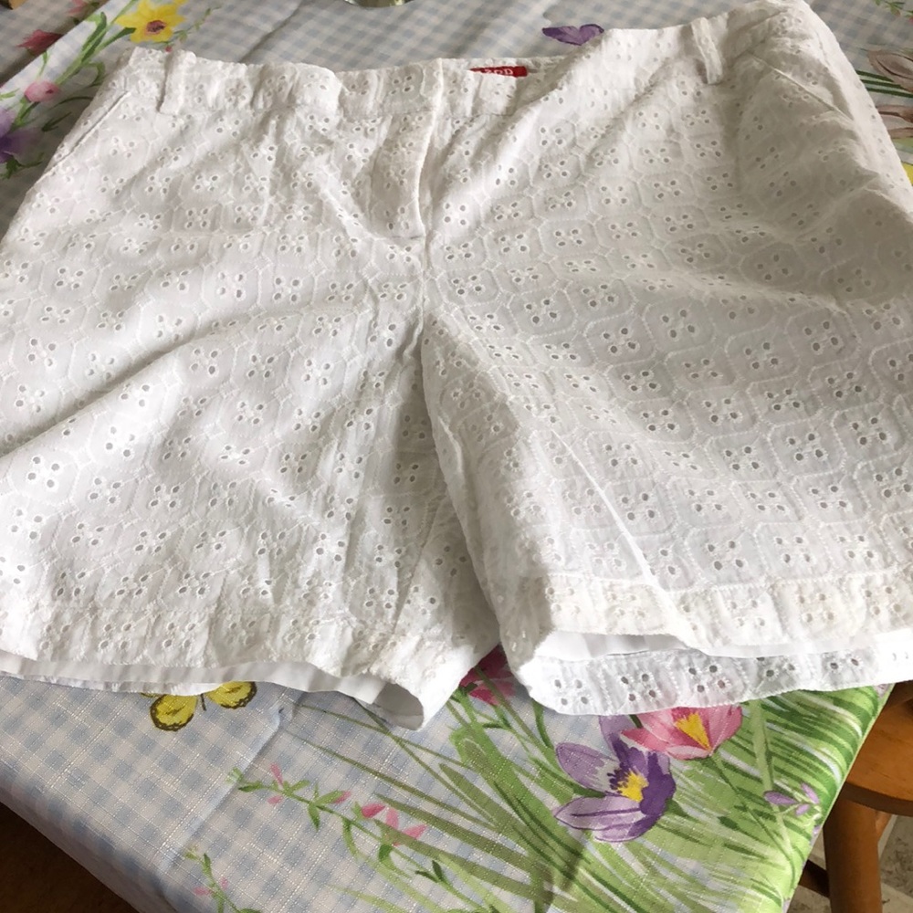 EUC white eyelet shorts